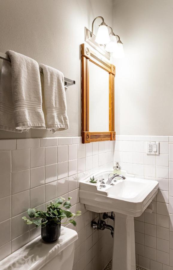 Spacious Stay Near Yale In Downtown New Haven Exterior foto